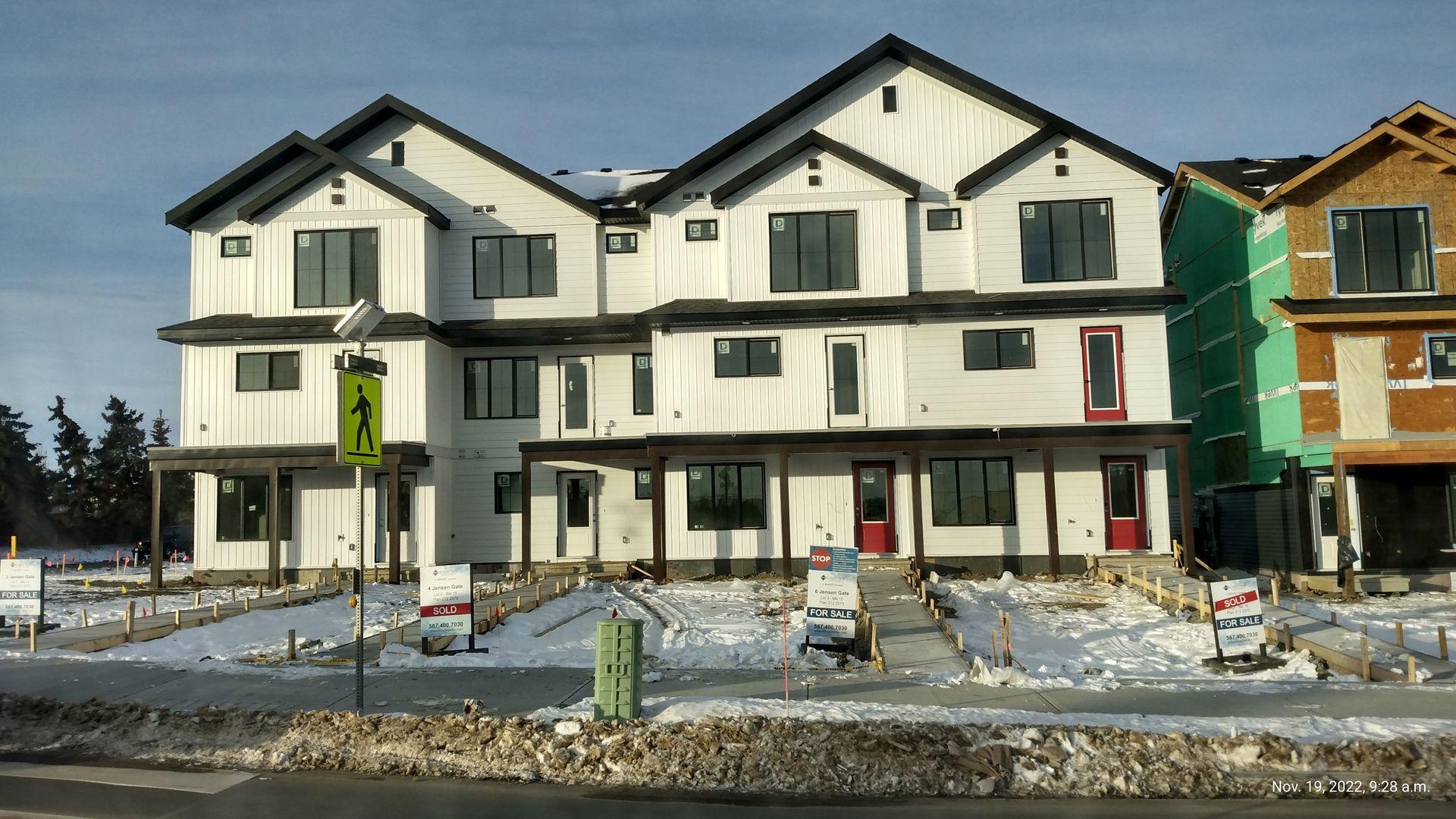 Qualico 4-plex multi-family Edmonton